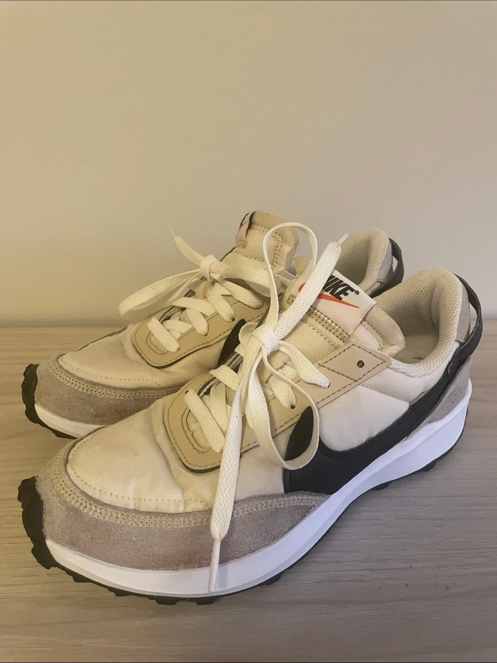 Nike Womens Waffle Debut Sanddrift/Phantom/White/BlackDH9523-102 Size 8